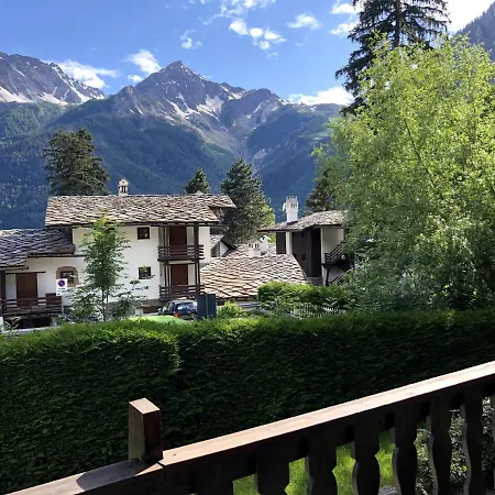 Courmayeur, Relax E Natura Con Vista Monte Bianco! *