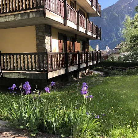 Сasa de vacaciones Courmayeur, Relax E Natura Con Vista Monte Bianco!